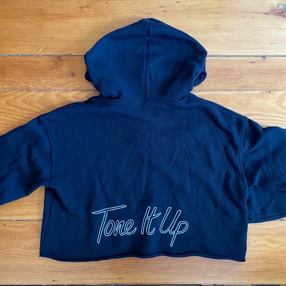 Tone It Up cropped hoodie, S
